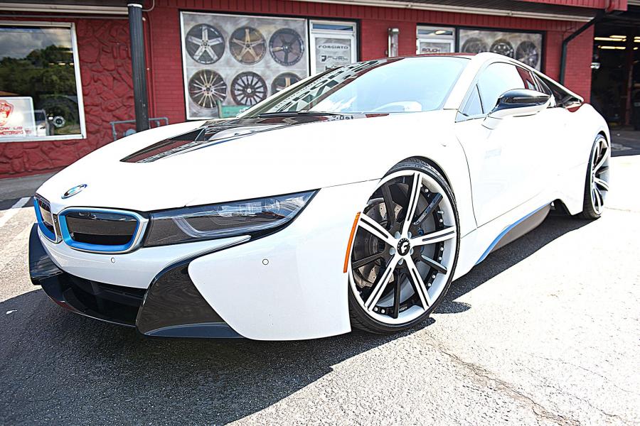  BMW i8 on Forgiato Wheels (S220-ECL) 2019 года  (фото 3 из 5)